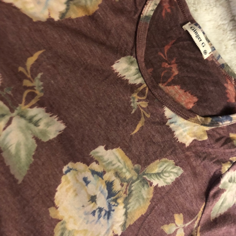 Ginger G Flower Top